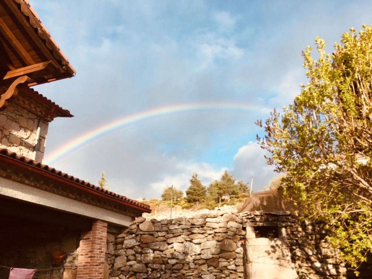 Artesano I Y III Pension Navarredonda de Gredos Buitenkant foto