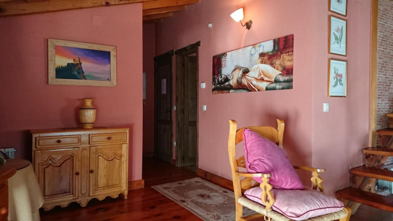 Artesano I Y III Pension Navarredonda de Gredos Buitenkant foto