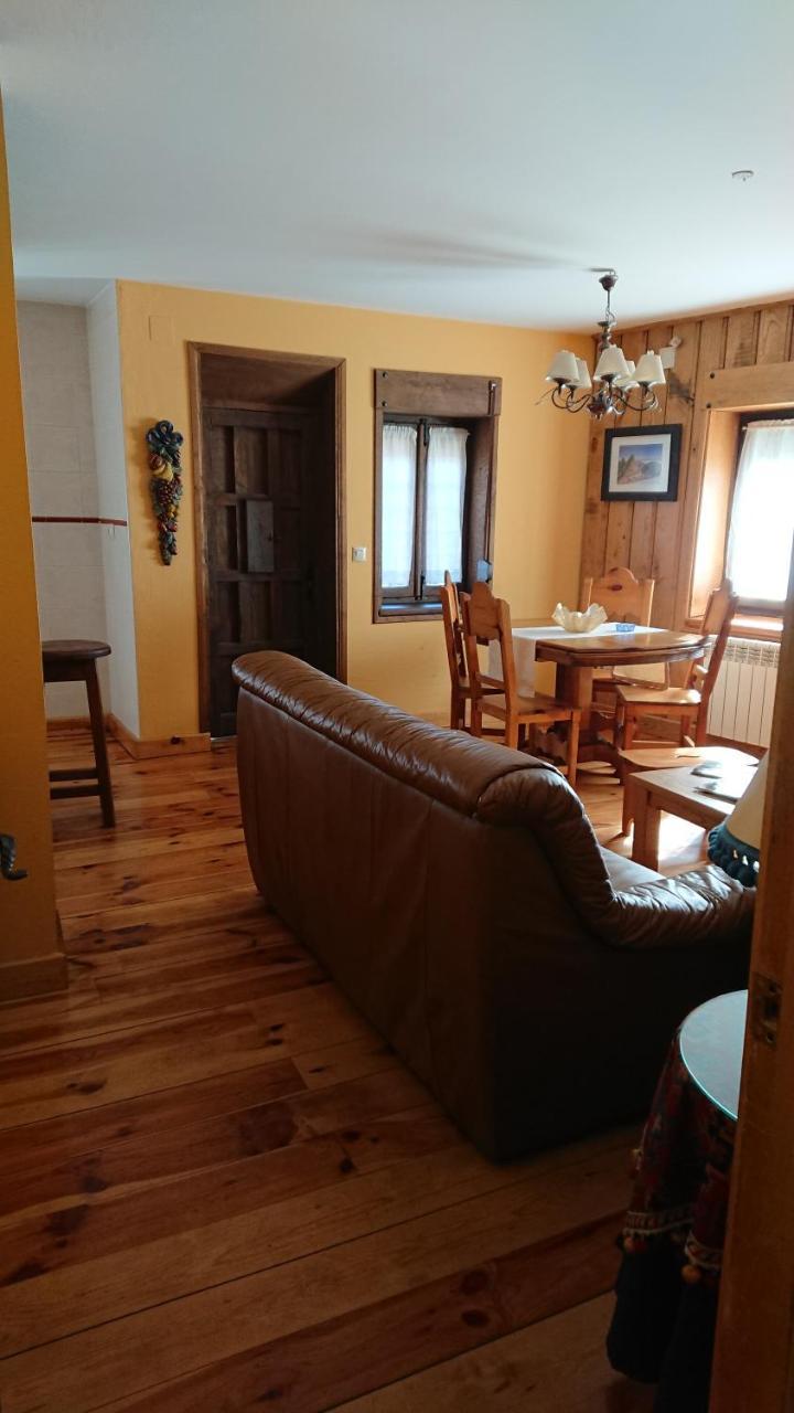 Artesano I Y III Pension Navarredonda de Gredos Buitenkant foto